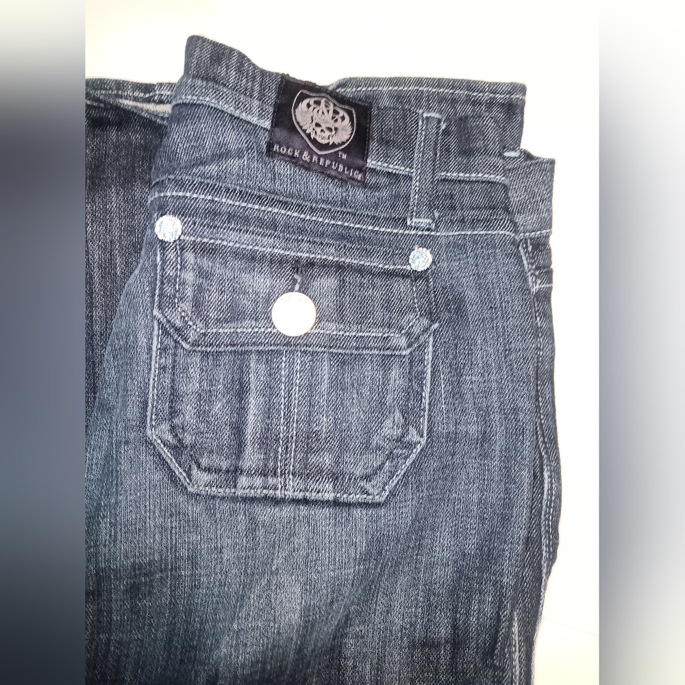 Womens Rock Republic Jeans. Size 26. Inseam 32 in. Smoke free home.